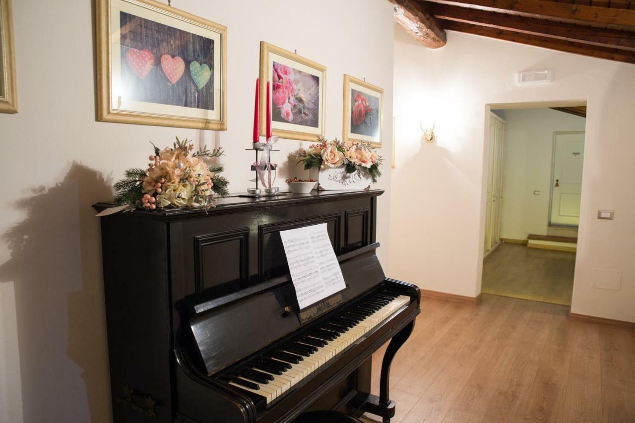 B&B Corte Delle Rose Castiglione Delle Stiviere Exterior photo